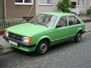 Opel_kadett_d_1_v_sst